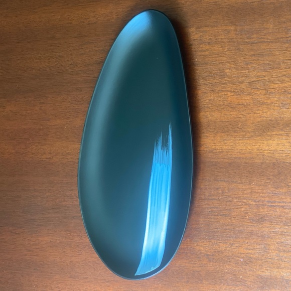 SALE! Set of Unique Serving Platters - Black & White - chic but unique - Picture 9 of 13